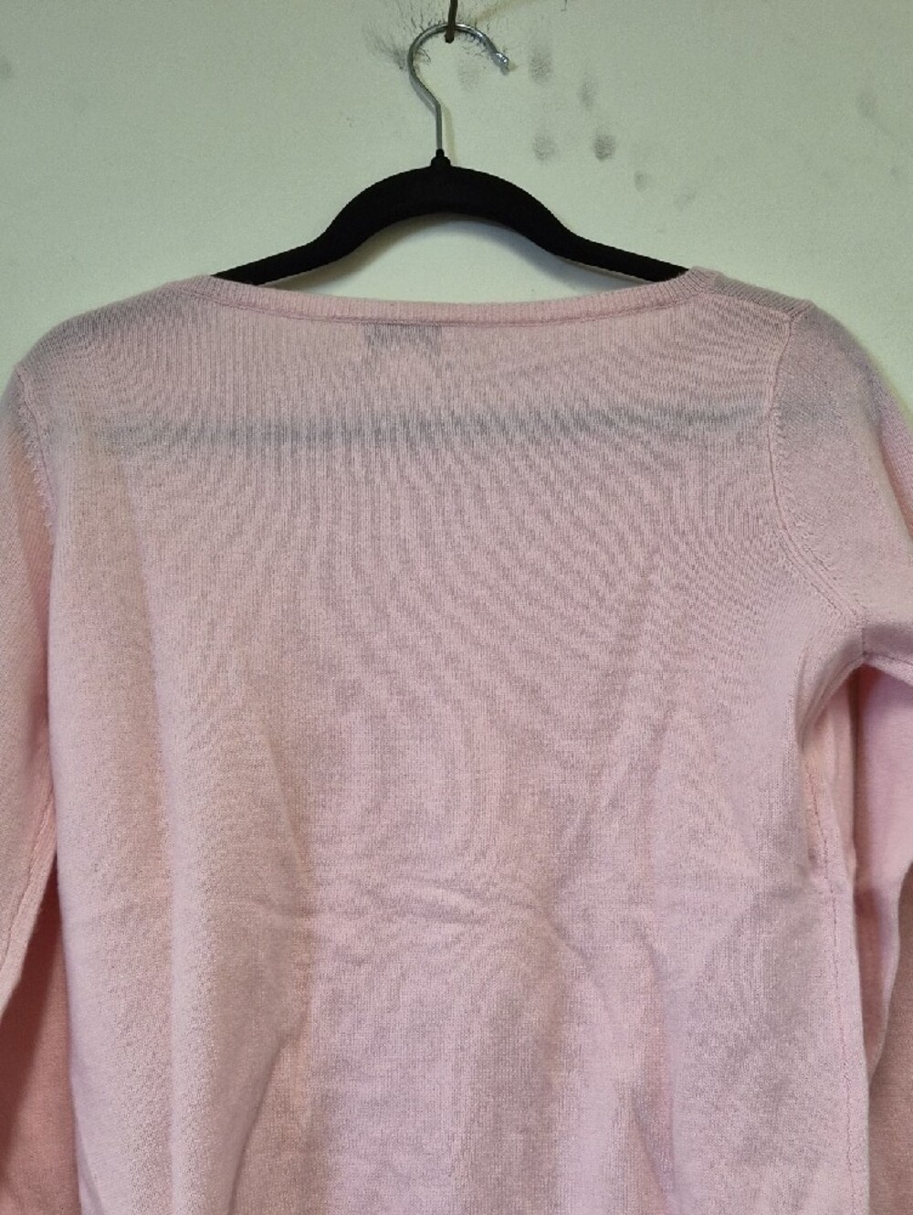 Neiman Marcus Pale Pink Scoop Neck Sweater | Size M - Picture 7 of 8